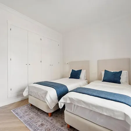 Terrace Gym Sea View Parking 3 Pools * 마르베야