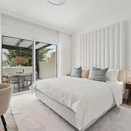 Terrace Gym Sea View Parking 3 Pools شقة