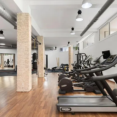 Terrace Gym Sea View Parking 3 Pools شقة